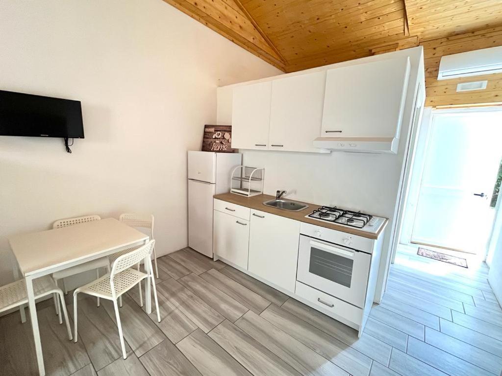 Rodova Apartman Pisticci Kültér fotó