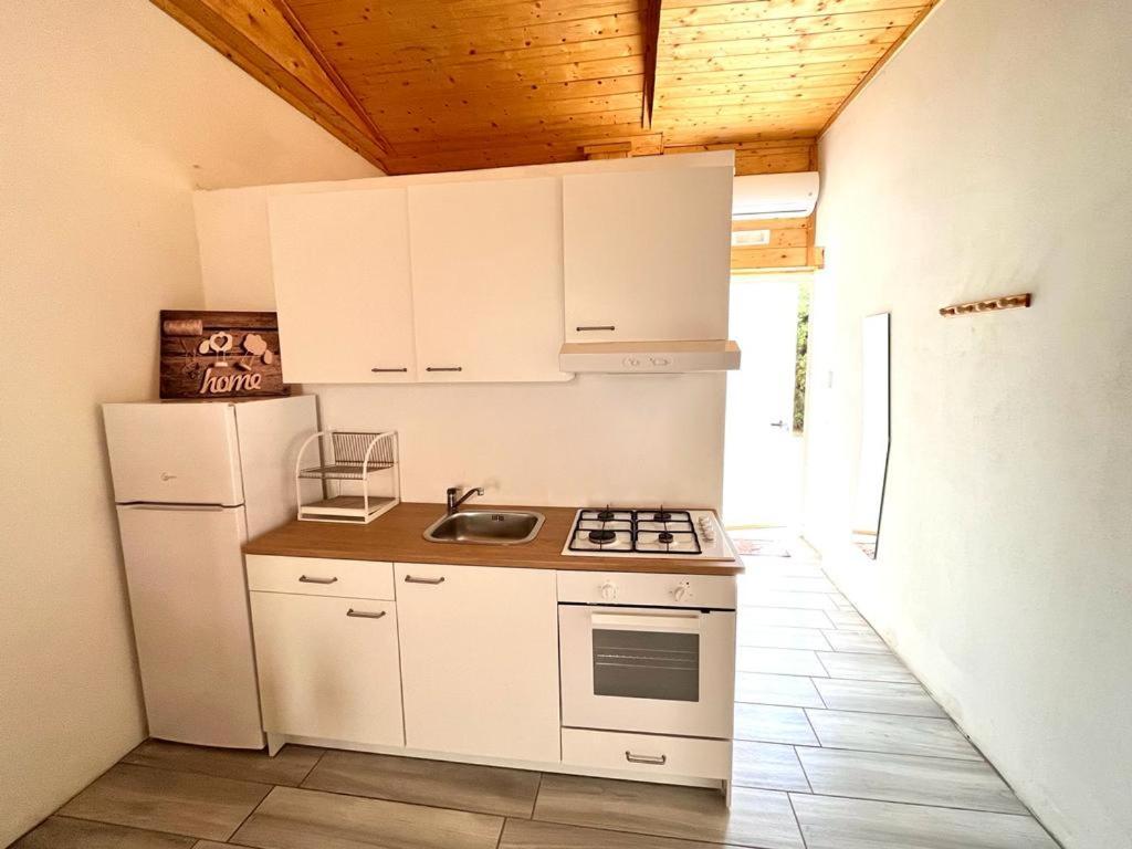 Rodova Apartman Pisticci Kültér fotó